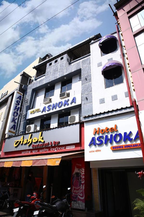 Hotel Ashoka Mire Zewnętrze zdjęcie